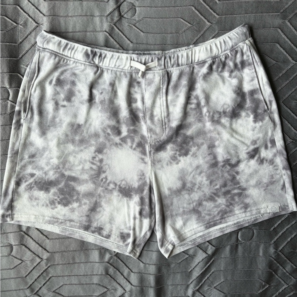 Gilly Hicks Gray Comfy Shorts Men’s 

size: X-large